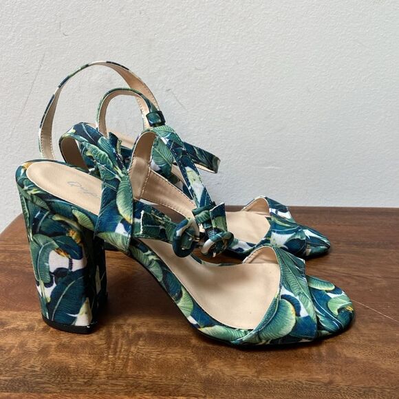 Qupid Green and Blue Heels with Wrap around Ankle Design - Picture 4 of 11